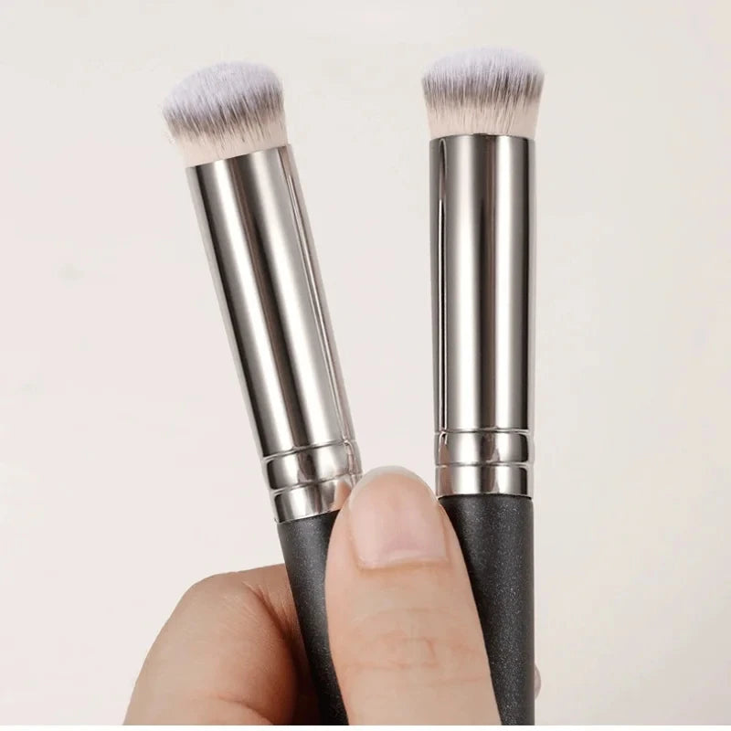 Flawless Face Magic Brush