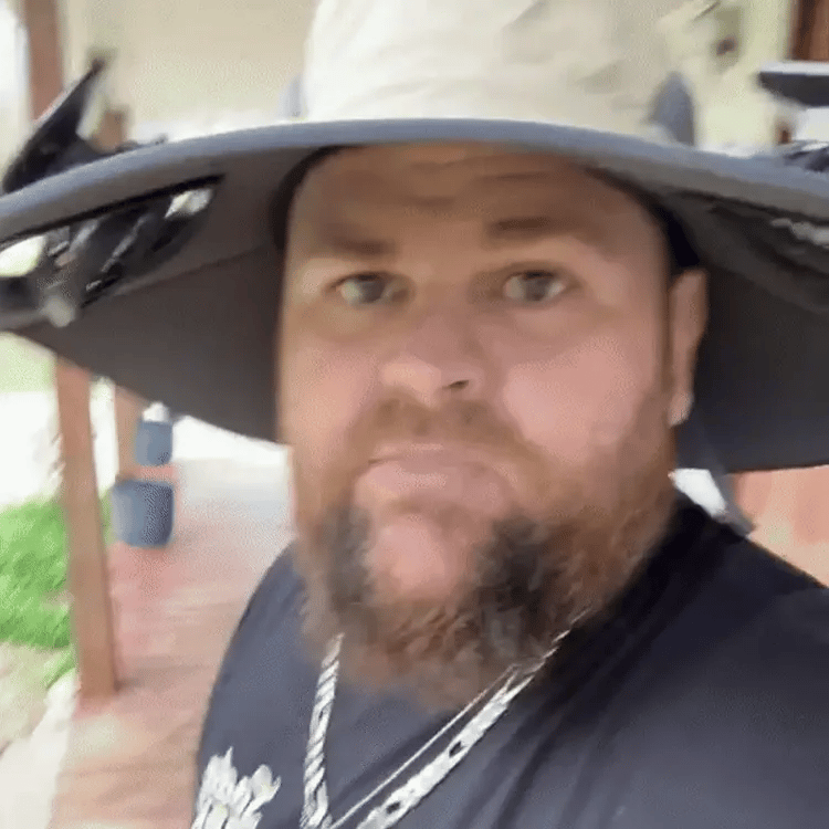 EverBreeze™️Solar Fan Hat