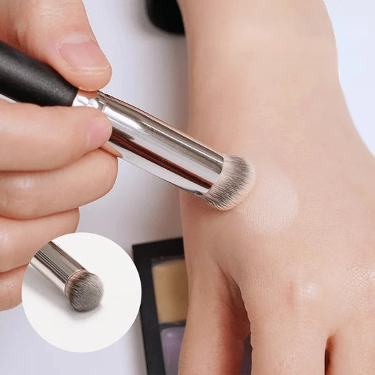 Flawless Face Magic Brush